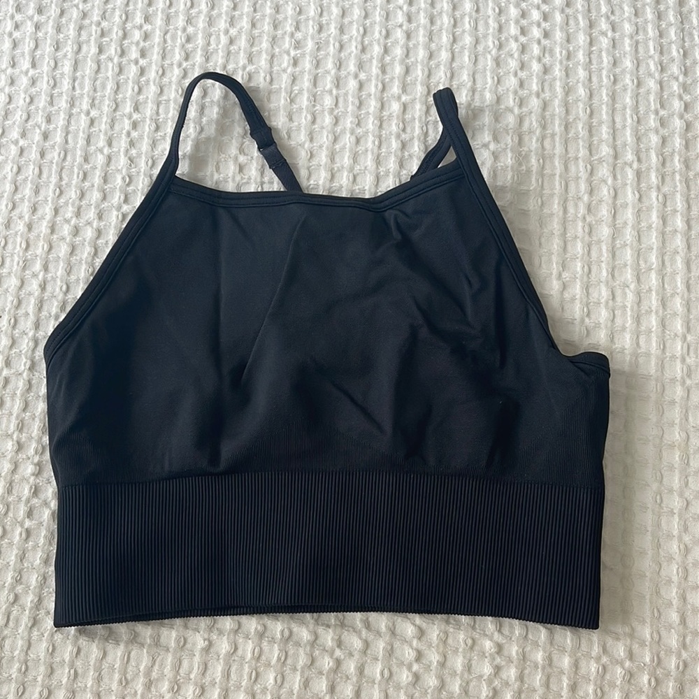 Lululemon black sports bra size 6